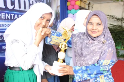 Keluarga Besar Yayasan Asrorul Huda